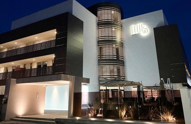 Elitis House