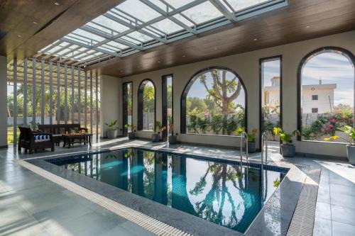 ELIVAAS Jamun Farm 2BHK with Pool