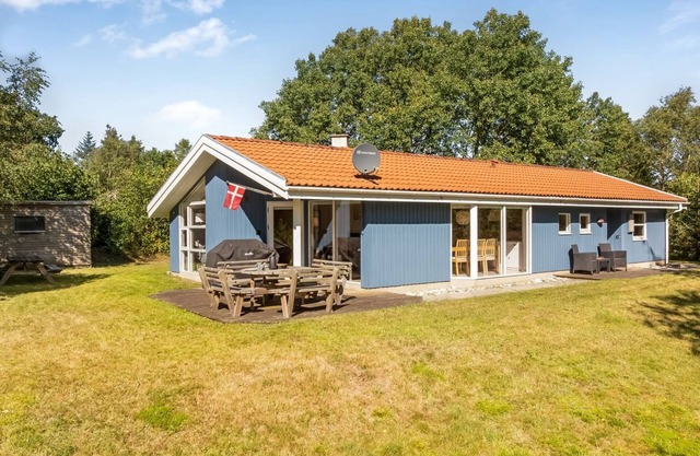 "Elizabeth" - 150m to the fjord by Interhome