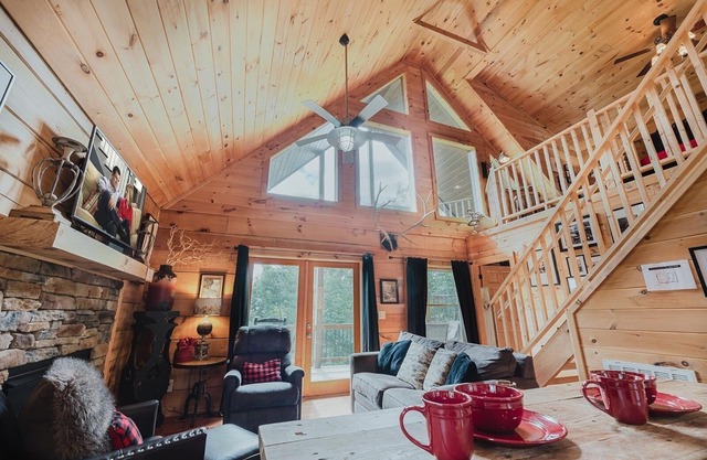 Elk Feathers 2 Bedroom Cabin by RedAwning