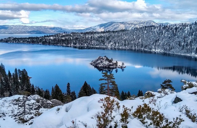 Bright South Lake Home Cerca de Fallen Leaf Lake, Smart TV