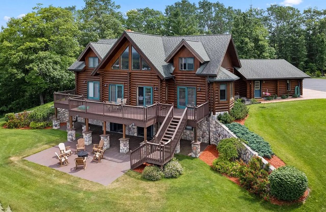 Elk Ridge Lodge! 1of2 Lodges Sleep60+ Great weddings/events/reunions and more!