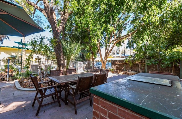 Elkira Court Motel