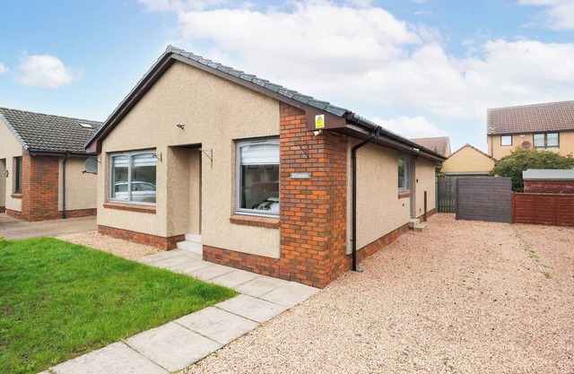 Ellaburn - 3 Bed Detached House