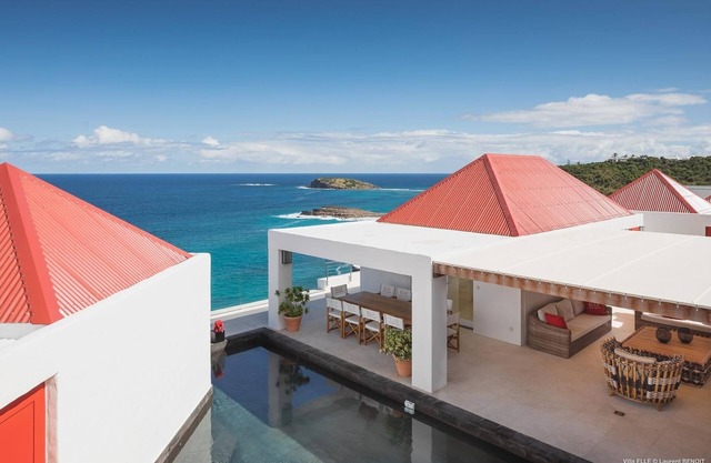 Elle (3/4 Rooms) Luxury villa