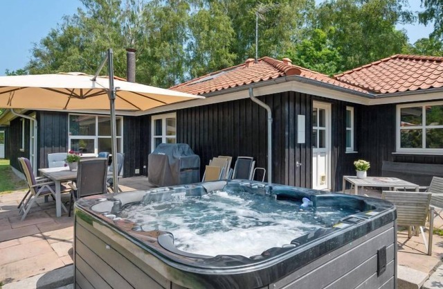 "Elline" - 450m from the sea by Interhome