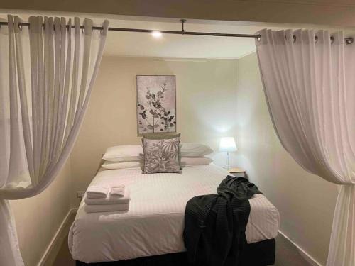 Elliston Cottage North Hobart x 2