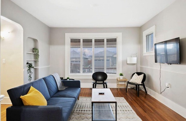 Ellrose · Walk to Riverside?Fully Equipped 3Bed East Windsor