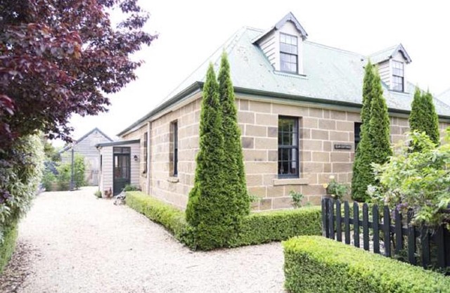 Elm Cottage Barn