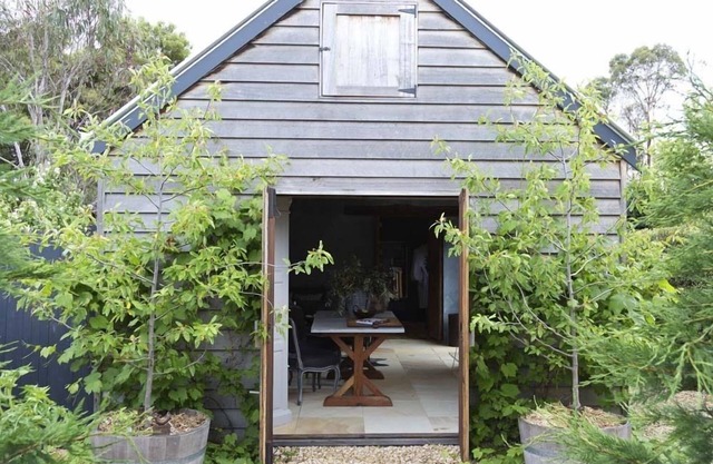 Elm Cottage Barn