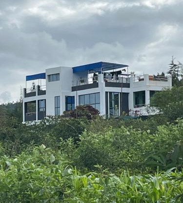 Elmadel Coffee Gardens 5Bedroom Villa Mua Hills 50kms from Nairobi
