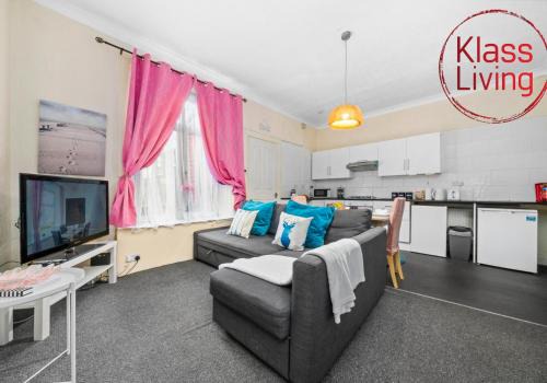 Elmbank Apartment by Klass Living Bellshill