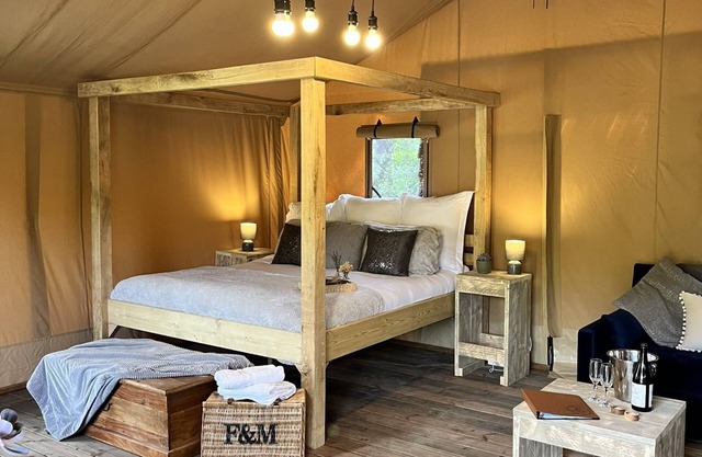 Elmbridge Farm Teal Safari Tent
