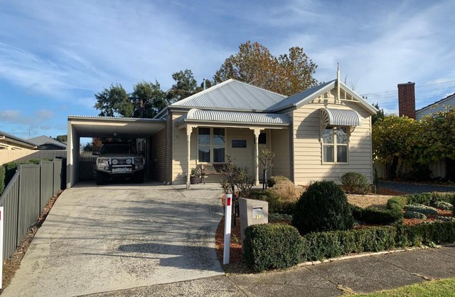Elmsford Cottage