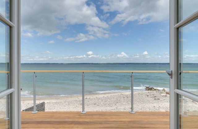 "Elsabeth" - 20m from the sea by Interhome