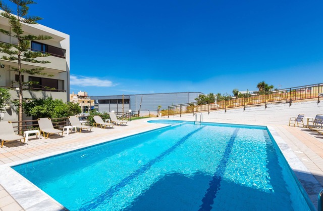 Eltina Hotel