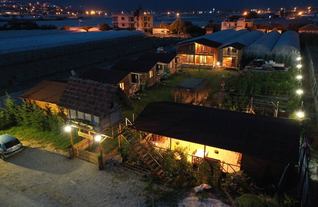 EM-BA Butik Bungalov
