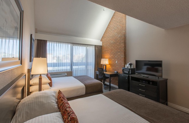 Embassy Inn