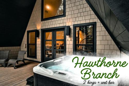 Embrace Nature in this Breathtaking A-frame with Hot-tub in Broken Bow, Oklahoma