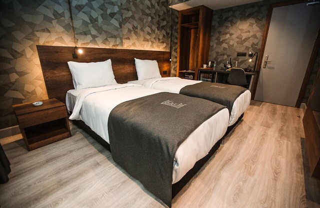 Emens Hotel