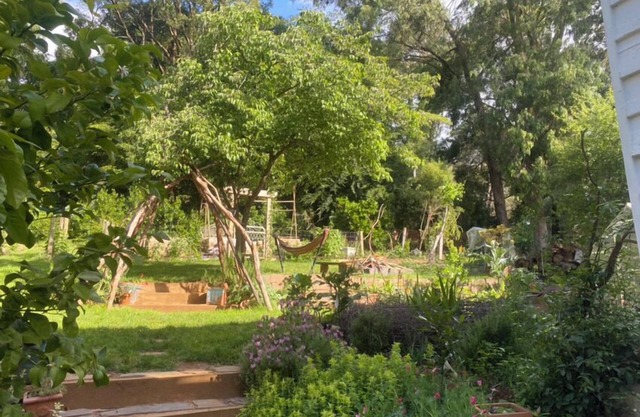 Emerald Forest Retreat - sunset views and private garden