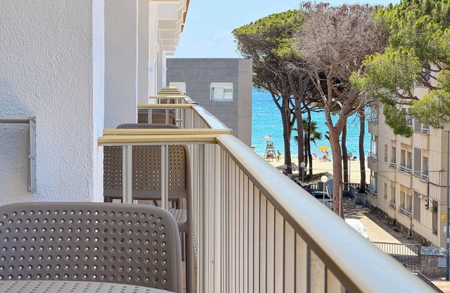 EMERALD SUN HOTEL