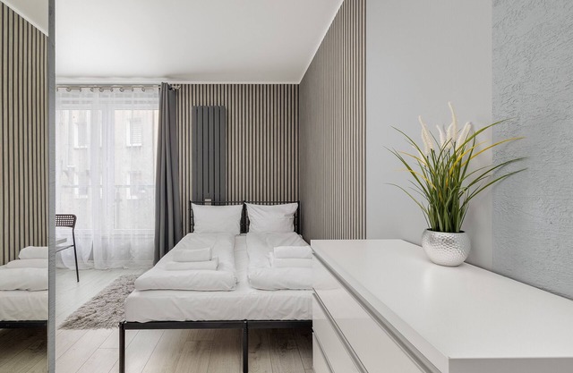 Emilii Plater Chic Studio