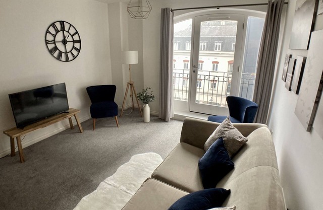 Apartamento-Confortable-Baño con bañera-Emily Lane