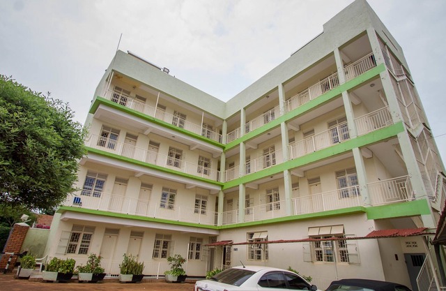 Emirina Travel Hotel