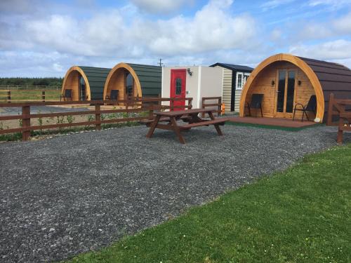 Emlagh, Self Catering Glamping Pods
