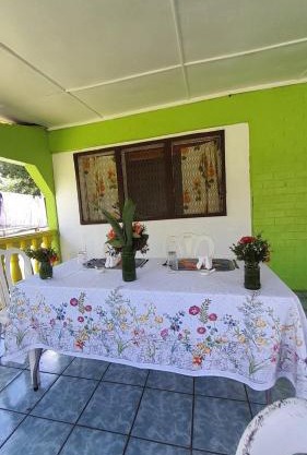 Emma's Homestay Explorer
