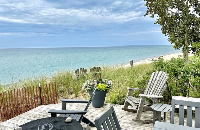 Empire Beach House - Lakefront home with firepit, grill & furnished deck