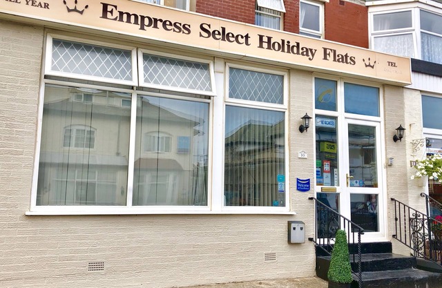 Empress Select Holiday Flats