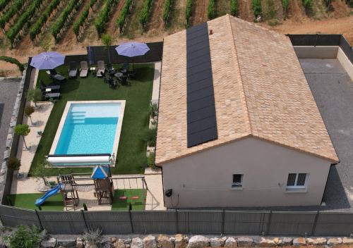 En Ardèche Villa de vacances l'Olympe climatisée avec sa piscine privée et chauffée