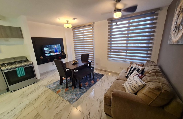 En el corazón del area bancaria, lugares de interes a metros del apartamento.