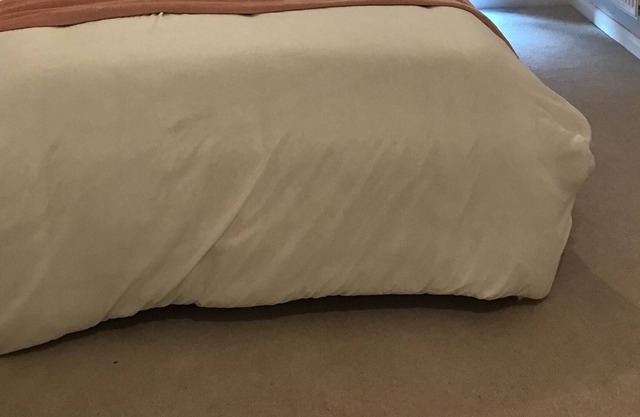 En-suite double room close to central london