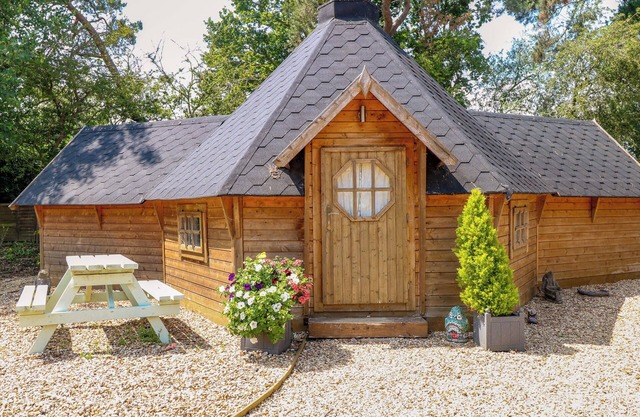 ENCHANTED COTTAGE, family friendly, with a garden in Snettisham