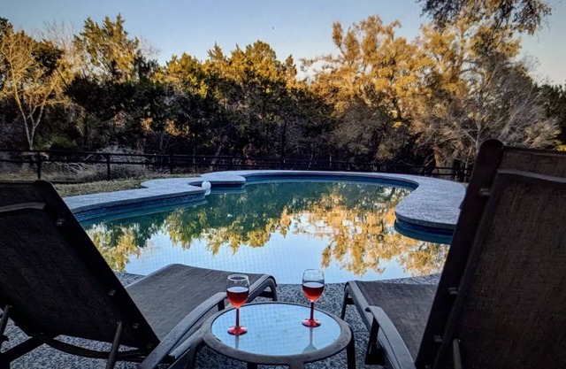 Enchanted Oaks Escape, Dripping Springs, TX