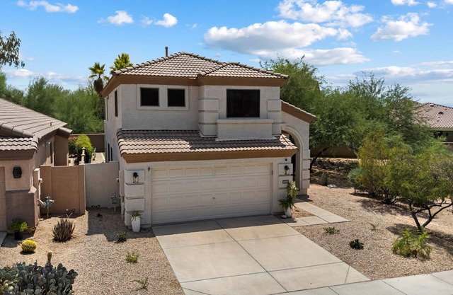 Enchanting 3-bedroom house with Pool in Cave Creek