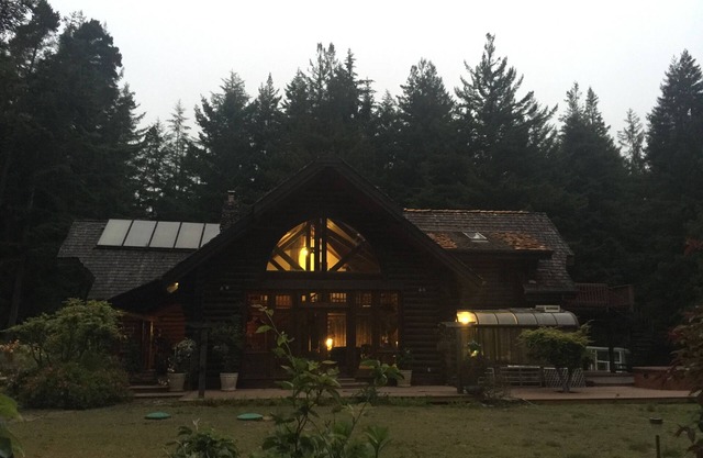 Enchanting lodge with WiFi in Crescent City
