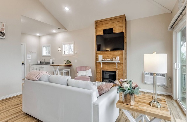 Enchanting Private Treetop Hideaway-Memory Maker-Lakeview-Jacuzzi Tub