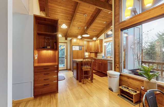 Enchanting retreat near beach with private hot tub, sauna, firepit, dog-friendly