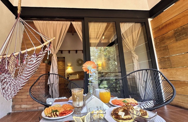 Encino House Hotel Boutique