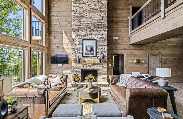 Endless Blue Skies 5 Bedroom Cabin