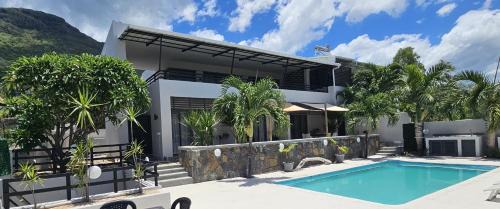Endless Summer Apartments