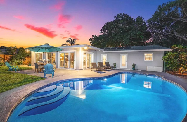 Endless Summer Vacay w/Arcade & Heated Pool