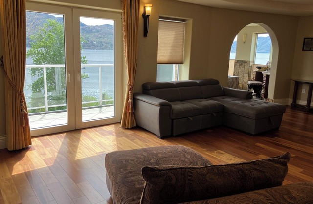 Endless Views by the Lake