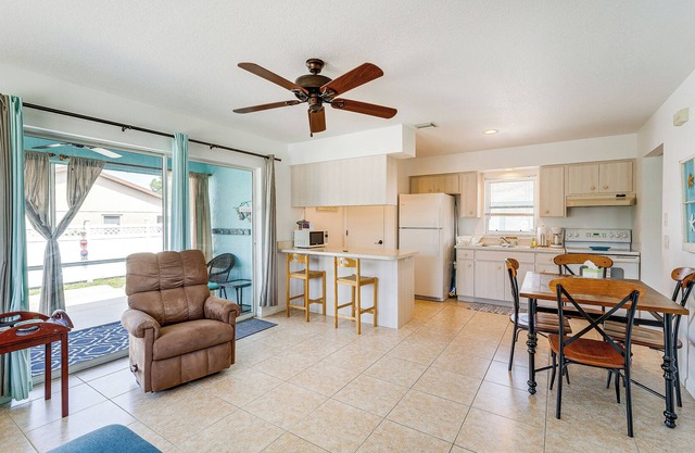 Englewood Escape Near Beaches: Pets Welcome!
