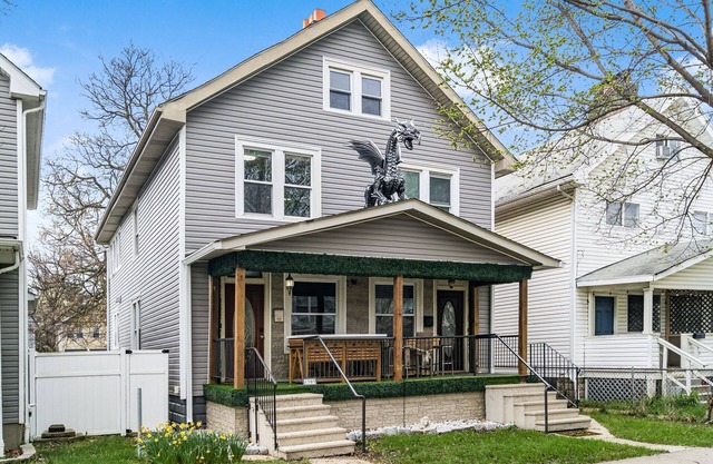 English Court Barcade: OSU home in Weinland Park/Short North