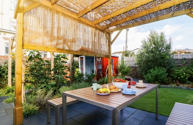 English Riviera Coastal Holiday Home in Devon Uk